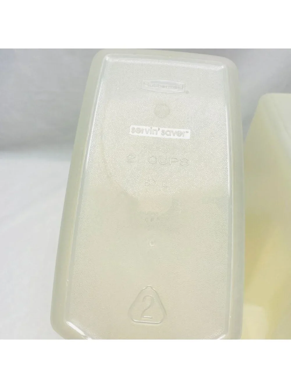 Rubbermaid Servin Saver 21-Cup Storage Containers 2-Pack Vintage Plastic